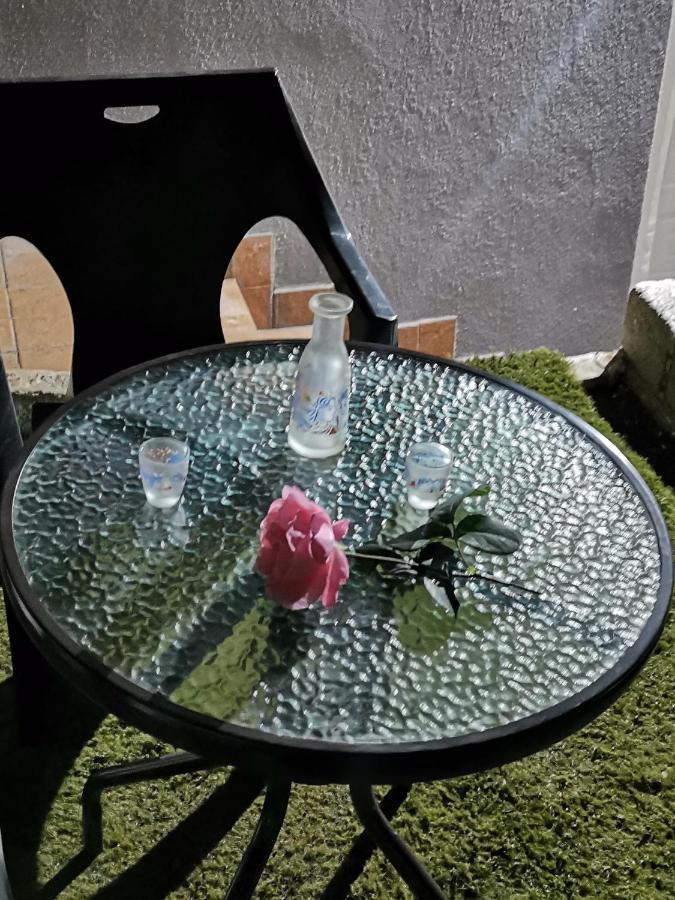 Plaka Frasta'S Roseアパートメント エクステリア 写真