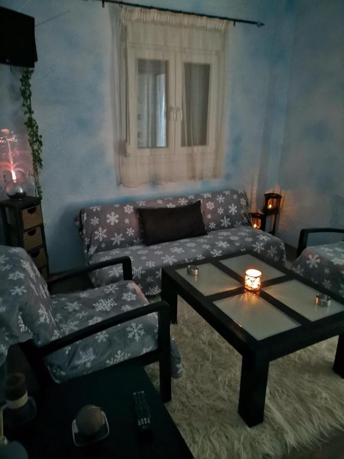 Plaka Frasta'S Roseアパートメント エクステリア 写真